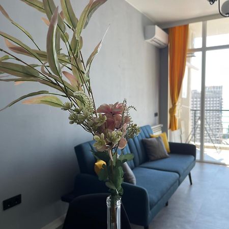 Green House Batumi Apartment Екстериор снимка