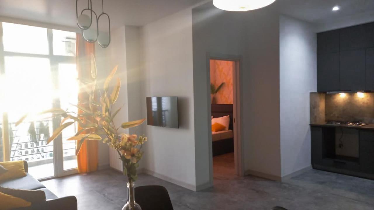 Green House Batumi Apartment Екстериор снимка